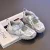 Sandalias Deportivas Florales Dulces para Niñas, Zapatos de Princesa Transpirables, Nuevos Zapatos Casuales de Malla para Niños Verano 2026