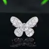 Novo design de broche de borboleta pequena em zircônio estilo coreano requintado e elegante pino anti-deslizamento versátil de alta qualidade para roupas