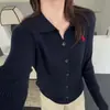 Suéter tejido de punto con cuello polo chic abotonado acanalado bordado, top de manga larga retro francés para otoño e invierno, cárdigan para mujer