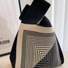 Bolso de mano para mujer, nuevo, con diseño de animales, estilo japonés y coreano, combinable con todo, tejido para exteriores.
