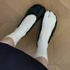 Meias de bolinhas com separador de dedos até a panturrilha ~ Adequadas para sapatos tabi pé de porco Cheias de atmosfera japonesa descolada Outono/Inverno Nova Chegada