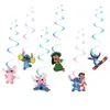 Decorações e artigos de festa de aniversário Lilo & Stitch com tema Star Wars em estoque, incluindo pratos de papel descartáveis e conjuntos de talheres.