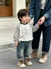 Camiseta de Manga Larga con Bloques de Color para Niños Primavera/Verano Dibujos Animados 2026 Nuevo Estilo de Primavera Camiseta Básica Infantil Top para Bebé Niño