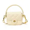 Hilo de bordado de camelia con patrón de diamantes bolso mini pequeño estilo Chanel elegante versátil bolso de mano de alta gama bandolera bolso para niños moderno
