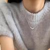 Collar con Colgante de Corazón Minimalista Coreano y Japonés de Plata para Mujer, Nicho de Lujo Ligero Versátil Elegante Cadena Clavicular de Alta Gama