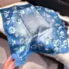 Primavera 2025 Nuevo Pañuelo Moda Estilo Occidental Combinable Cuadrado Pequeño 70cm Pañuelo Decorativo Protección Solar Chal de Viaje Mujer
