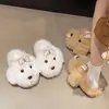 Lindas pantuflas de algodón con temática de cachorros para mujer, invierno 2026, pantuflas de felpa cálidas y antideslizantes para interiores del hogar, zapatos de algodón esponjosos para mujer