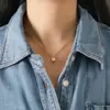 Colar com Pingente Quadrado de Zircônia Versátil Estilo Francês de Luxo Leve em Aço Titânio Design Vintage Nicho Exquisito Corrente para Clavícula Acessório