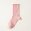 Calcetines de otoño e invierno para mujer, de media pantorrilla, color liso, calcetines de algodón japoneses de moda, casual, versátiles, calcetines largos de felpa retro para primavera y otoño