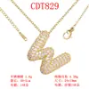 Moderna y Versátil Colgante de Alfabeto Inglés de 26 Letras con Microincrustaciones de Cobre Puro Cadena para Clavícula Suministro Directo Joyería de Collar para Mujer