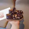 Zapatos para niña pequeña, nuevos zapatos de cuero bordados para primavera y otoño, zapatos de princesa estilo pastoral, zapatos individuales para niñas con suela blanda y lazo