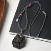 Transmisión en Vivo Popular Estilo Étnico Árbol de Agarwood Tallado Collar Corto Estilo Chino Simple Colgante de Cuello para Hombres y Mujeres Venta al por Mayor