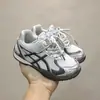 Coleção Outono 2026 Sapatos Casuais Infantis Forrest Gump Versão Coreana Novos Sapatos Esportivos para Meninos Em Estoque Venda por Atacado de Sapatos Infantis 6518