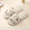 2026 Nuevo Llegada Zapatillas de Lino Estampadas de Suela Gruesa Zapatillas para el Hogar de Interior Ligeras Transpirables Cómodas Silenciosas Medias Zapatillas