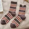 Meias Femininas de Outono e Inverno com Bordado de Desenho Animado, Meias de Cano Médio com Bordas Dobradas e Design de Urso, Combinadas com Sapatos Birkenstock, Meias Folgadas