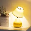 Lámpara de Escritorio DIY Moderna Color Crema para Dormitorio Forma de Pera Nueva Ajustable 2024 Lámpara de Ambiente Regalo para Niñas