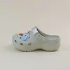 Tamancos Nuvem para Mulheres 2026 Novo Estilo Bico Fechado Antiderrapante Sapatos de Enfermeira Meio Chinelos da Moda Sandálias de Praia Celebridade da Internet