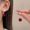 Aretes de Bola de Pelo con Lazo Rojo Ankora para Nochevieja, Exquisitos Retro, Simples, de Gama Alta y Versátiles, Pendientes Elegantes
