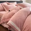 Conjunto de cama de quatro peças de luxo leve Classe A, espesso, quente, de veludo de leite, inverno, flanela de veludo coral, lençol de cama, capa de edredom