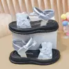 Sandalias Infantiles Estilo Princesa 2026 Nuevo Estilo Niñas Suela Suave Antideslizantes Verano Encaje Mariposa Zapatos Casuales de Perlas para Niñas