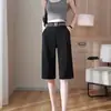 Calça Cropped de Seda Gelada para Mulheres, Novo Estilo de Verão, Calça de Perna Larga Fina e Emagrecedora, Calça Reta Versátil Casual Solta, Calça de Cinco Pontos da Moda