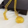 Colar de Contas Bússola Oca Oito Tesouros com Pingente Redondo Caractere da Sorte, Pingente Banhado a Ouro de Latão Venda por Atacado