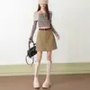 26 Saia Curta Meia Saia de Pelúcia Camurça Retrô Feminina Outono Inverno Versátil com Bolso Cintura Alta Modeladora Linha A Saia Curta Dropshipping