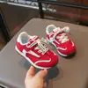 Sapatos para Meninas 2026 Novo Outono Tênis Esportivo Infantil Tênis Casual de Malha para Meninos para Crianças Maiores