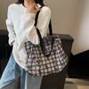 Bolso de Hombro Floral Estilo Japonés Bolso de Hombro Pequeño con Flores Frescas Gran Capacidad Bolso de Mano de Moda Bolso Tote Casual Versátil