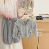 Xian Ning QiTrendy e chique sem esforço! Design original para bebês meninas: conjunto de duas peças outonal com um top e calças pantalona