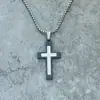 Colgante Cruz de Acero de Titanio para Hombre con Combinación de Colores Retro Personalizada Europea y Americana, Collar de Moda Hip-Hop Tendencia, Venta Directa de Fábrica