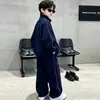 Conjunto Deportivo para Niños 2026 Nuevo Estilo Atuendo Elegante Primavera/Otoño para Niños Medianos y Grandes Chaqueta Casual Chic Conjunto de Dos Piezas