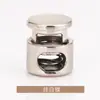 Hebilla Metálica Elástica de Cordón Doble Agujero Cilíndrica con Forma de Mina Hebilla de Ajuste Elástico Hebilla de Resorte con Campana Colgante T5231