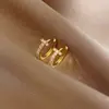 Pendientes de Letra de Diamante Simples de Nicho Dongdaemun de Corea del Sur Pendientes de Diseño Versátil Elegante Estilo Frío para Mujer