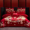 Juego de cuatro piezas para boda, todo algodón, festivo, diseño de dragón y fénix, ropa de cama de algodón puro para bodas, recién casados y parejas recién casadas, con una funda de edredón rojo brillante