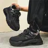 Nova coleção de outono masculina: Tênis estilo "dad shoes" da moda de Hong Kong com sola grossa, projetados para jovens, apresentando propriedades antiderrapantes e resistentes ao desgaste, adequados para uso casual, corrida e esportes.