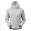 Chaqueta Softshell Kls Mismo Estilo Alternativa Asequible a M8 para Deportes al Aire Libre, Chaqueta Impermeable y a Prueba de Viento para Senderismo y Montañismo de Mujer