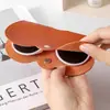 Estojo de Óculos Estilo Minimalista em Couro Protetor à Prova de Poeira Clipe para Óculos Manga Protetora Pingente Portátil Bolsa para Óculos de Sol Bolsa para Óculos Sol Borboleta