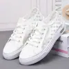 Dropshipping 2026 Verão Novo Estilo Sapatos de Malha Femininos, Sapatos de Lona Vazados Respiráveis, Tênis Versáteis da Moda com Solado Macio Estilo Coreano