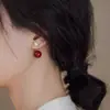Aretes de Perla de Agua Dulce Natural y Ágata Roja para Mujer, Nuevo Estilo Chino, Lujo Ligero, Diseño de Nicho de Alta Gama, Aretes Colgantes Simples