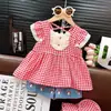 Conjunto para Meninas Verão Novo Feminino Renda Pequena Manga Voadora Xadrez Top Shorts Jeans Infantil Conjunto de Duas Peças