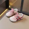 Moda Infantil Zapatos Clásicos Forrest Gump Verano 2025 Nuevos Tenis Versátiles para Bebé Niños y Niñas Zapatos Deportivos Casuales