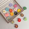 Pintado Goteo de Aceite Agujero Grande Flor Margarita DIY Funda para Teléfono Materiales de Decoración Hechos a Mano Accesorios Coloridos Piezas Pequeñas