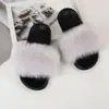 Novas Chinelos da Moda Transfronteiriços Chinelos de Pelúcia Moda Feminina Verão Chinelos de Pelo Sintético Sapatos de Praia de Pelo Sintético de Raposa