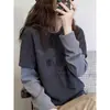 Camiseta de manga larga de forro polar cepillado a rayas, imitación de dos piezas para mujer, capa base engrosada, sofisticada parte superior gris oscuro para otoño