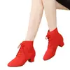 Nuevas botas de baile de invierno para mujer, suela suave, tela Oxford, zapatos de baile latino moderno, botas de tacón medio, suela suave, zapatos de baile cuadrado