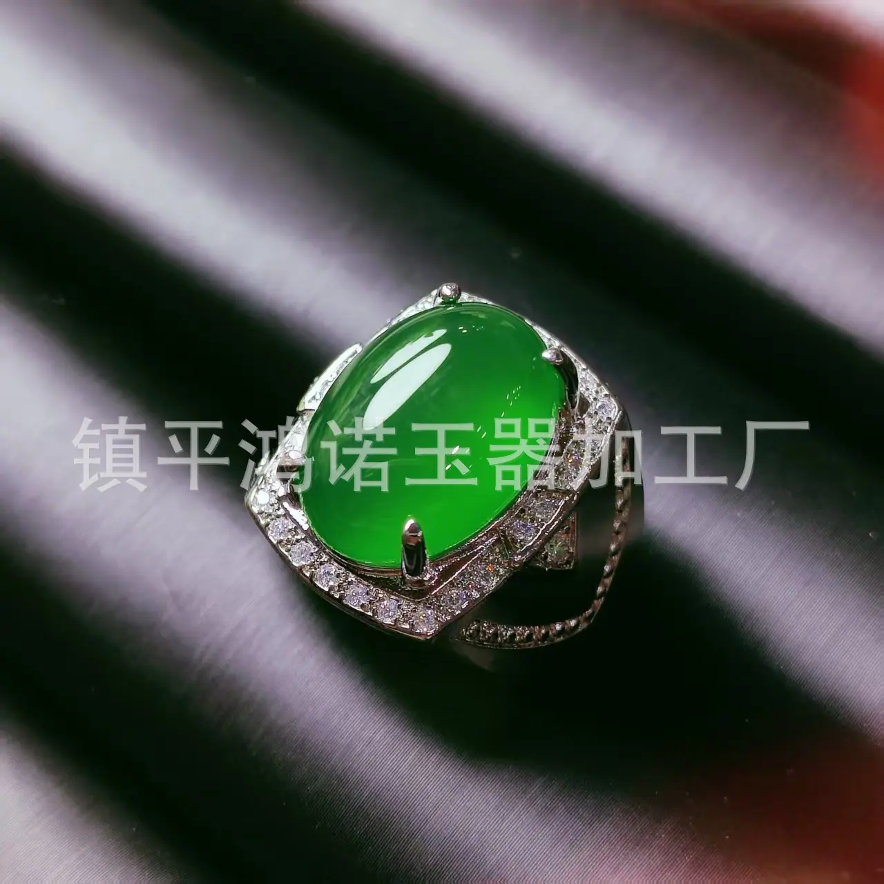 微信图片_20251217092542_2702_256.j