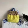 Mochila Patchwork Colorida de Contraste Estilo Novo 2026 para Mulheres, Mochila Leve Casual para Viagem, Bolsa Escolar de Tecido de Nylon Impermeável de Grande Capacidade