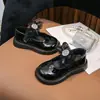 Zapatos Mary Jane Brillantes de Charol para Niños 2025 Otoño Nuevo Estilo Zapatos de Princesa para Niñas Zapatos Individuales Bajos para Niñas Pequeñas