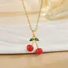 Colar Pingente de Cereja Transfronteiriço Europeu e Americano Moda de Alto Padrão Corrente de Clavícula Versátil Acessórios Coreanos Primavera e Verão Ins Venda por Atacado